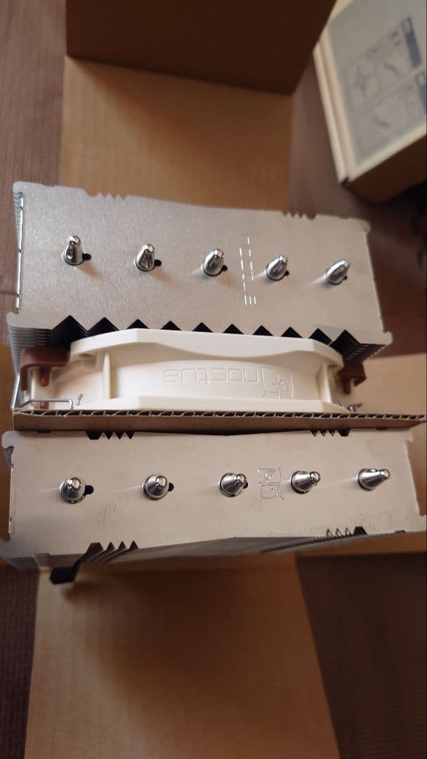 Noctua　NH-D12L CPUクーラー
