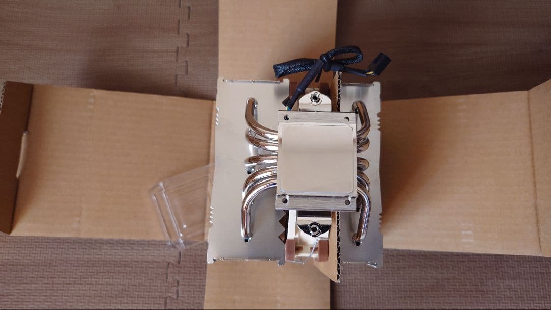 Noctua　NH-D12L CPUクーラー