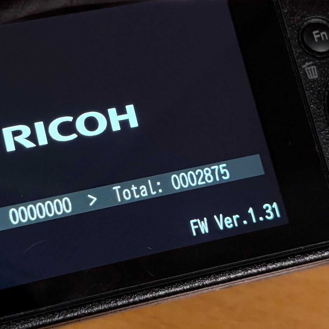 RICOH GR Ⅲx コンパクトデジタルカメラ　箱・付属品あり