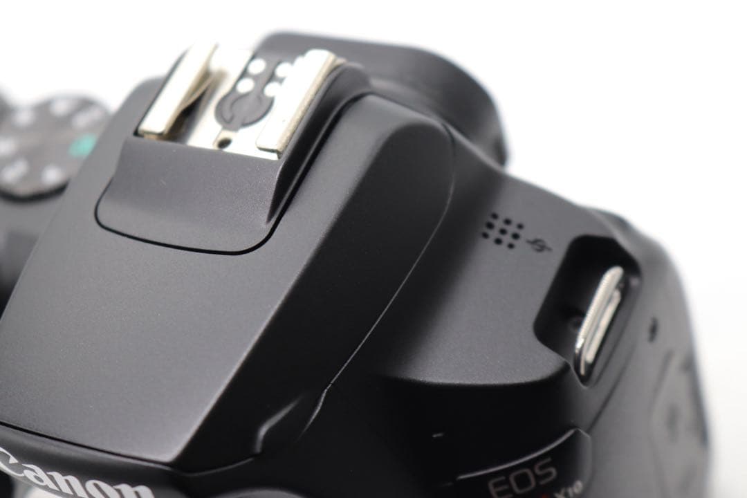 【Canon EOS Kiss X10 ダブルレンズセット】 Wi-Fi搭載
