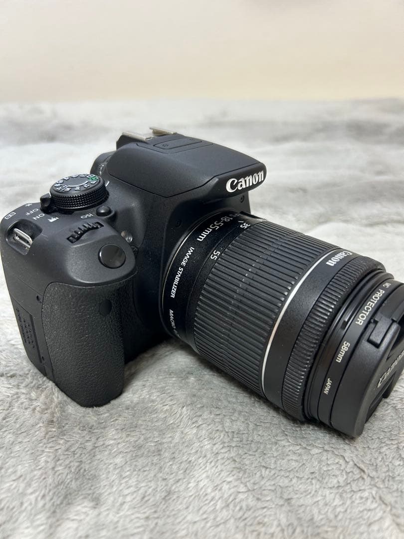Canon EOS Kiss X7i ダブルズームキット★リングにベタつきアリ