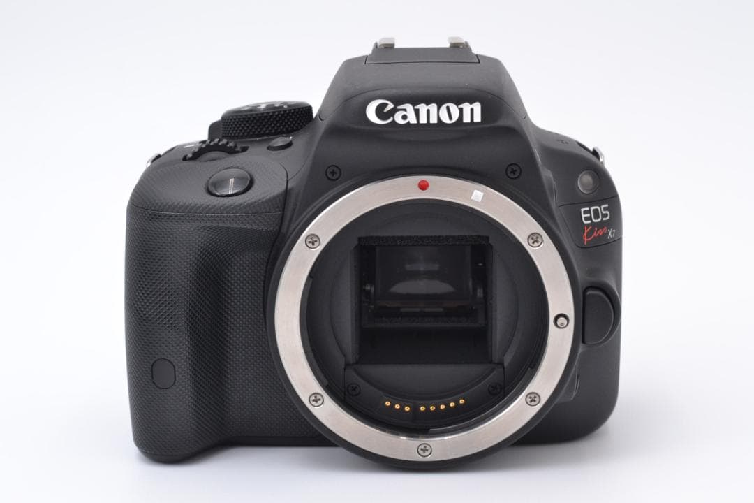■ 美品 S数極少 ■ キャノン　Canon Kiss X7 ダブルズームキット