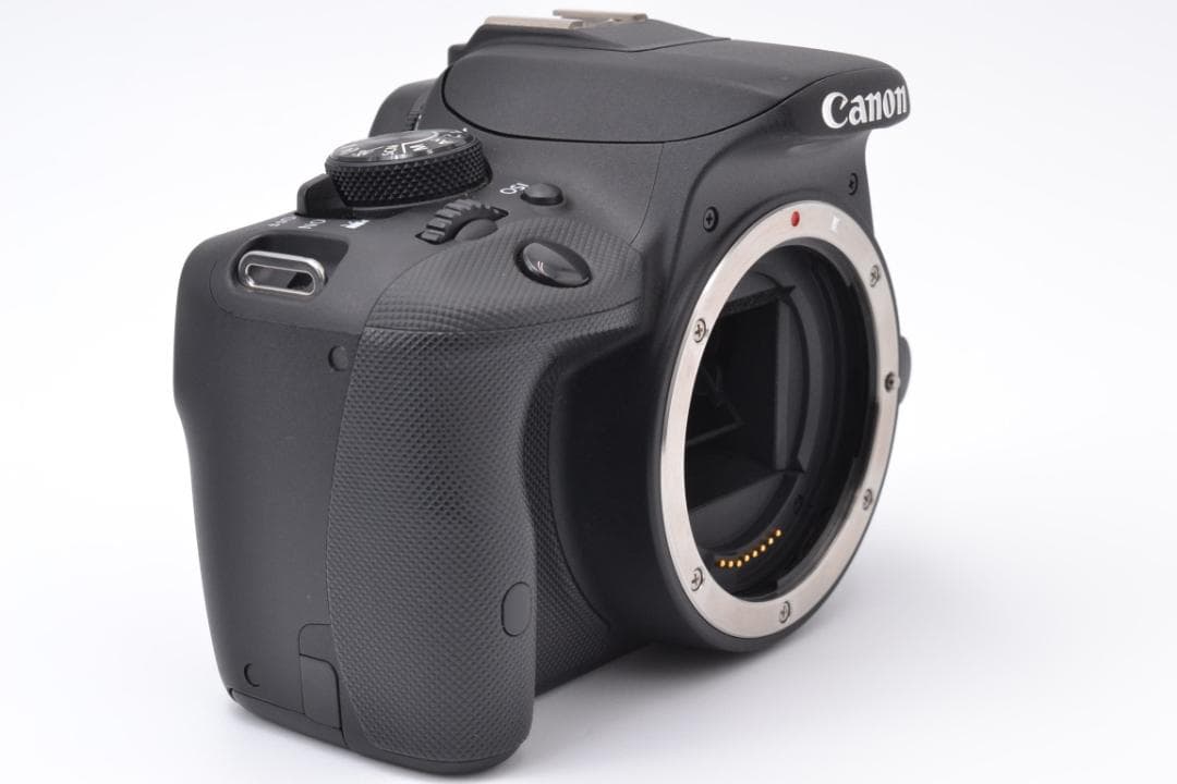 ■ 美品 S数極少 ■ キャノン　Canon Kiss X7 ダブルズームキット