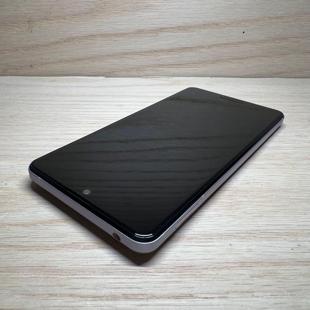 シャープ AQUOS sense5G SH-53A本体 T66