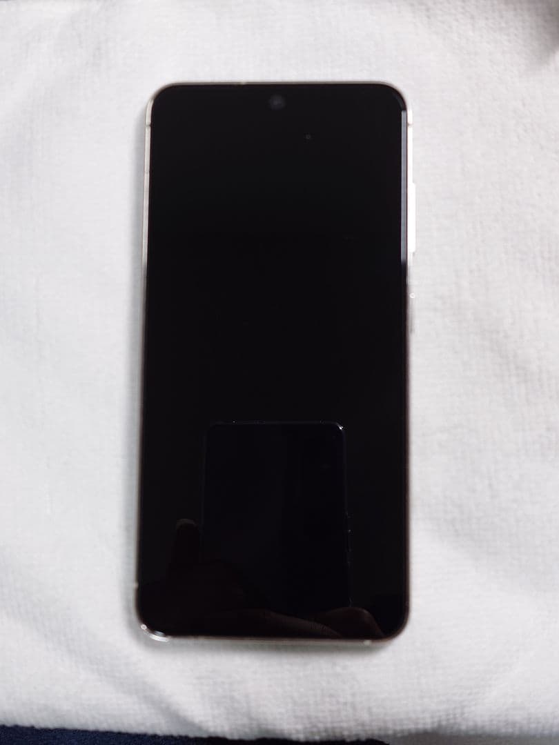 美品 Galaxy S23 256GB クリーム