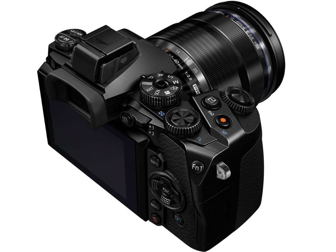 〈新品〉OLYMPUS OM-D E-M1 12-40mm F2.8レンズキット