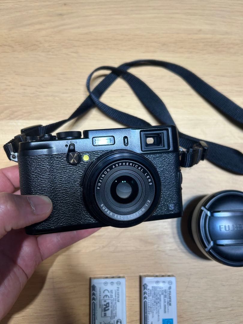フジフィルム X100S ブラックリミテッド　テレコンレンズ