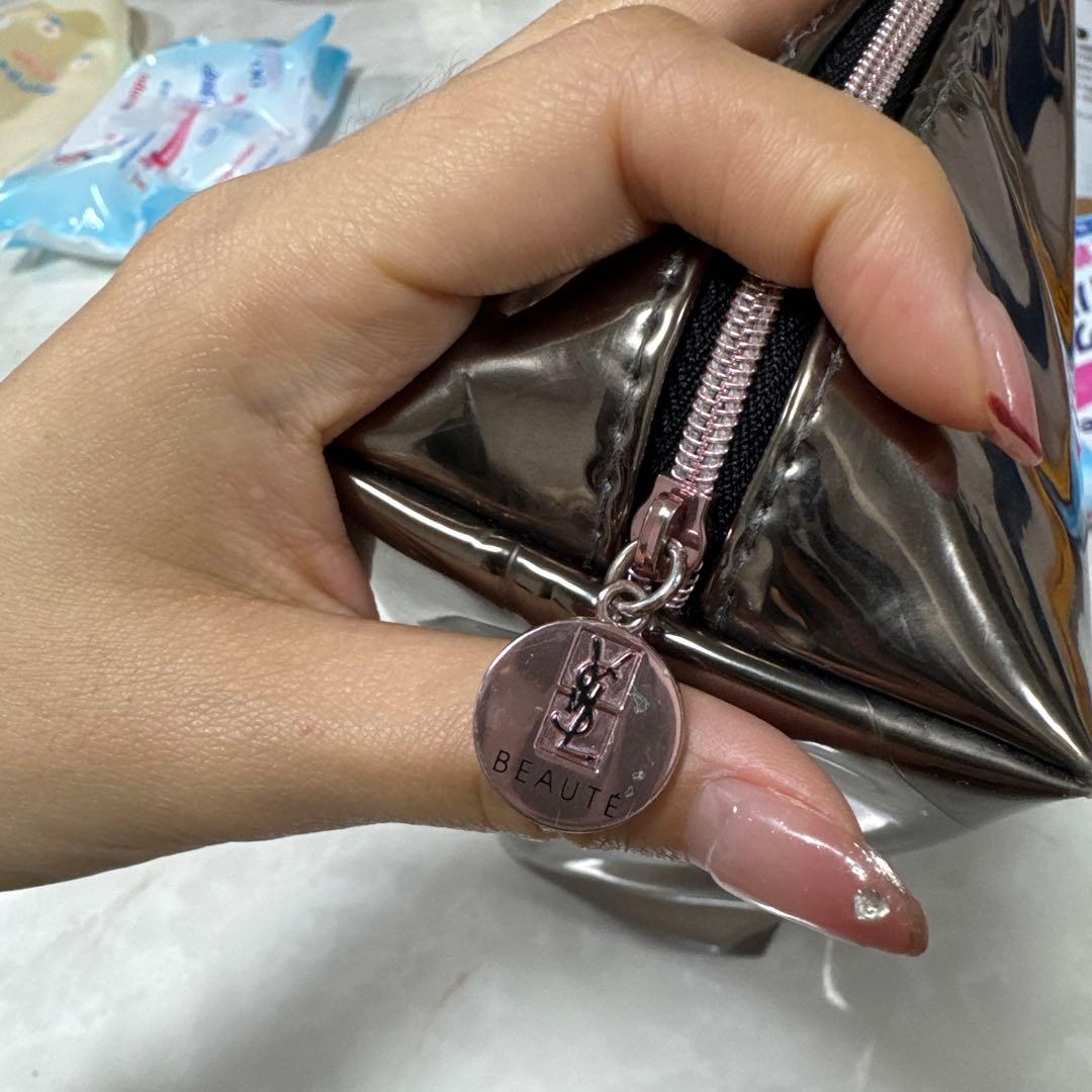 JUDYDOLL パウダーアイシャドウパレット 複数色