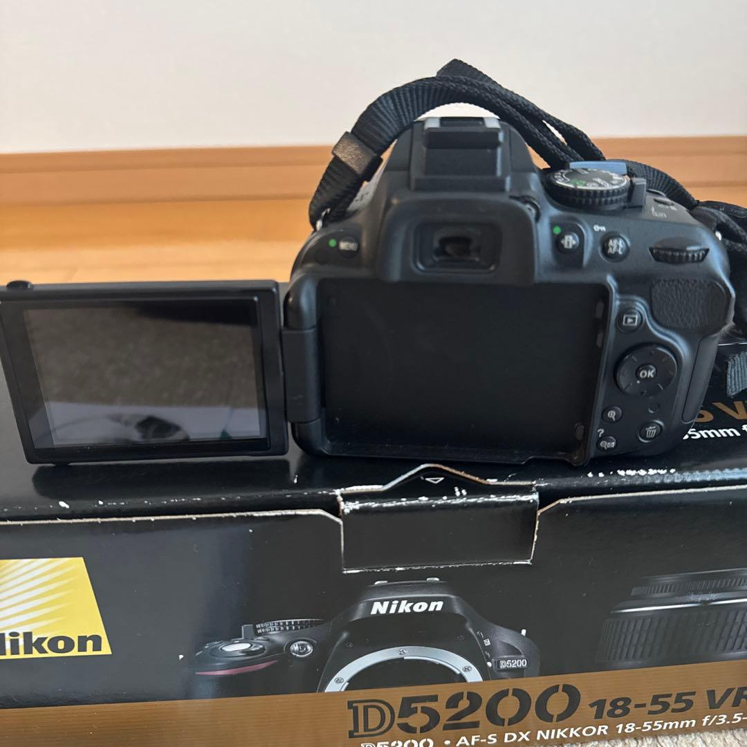 Nikon D5200 18-55VR レンズキット BLACK