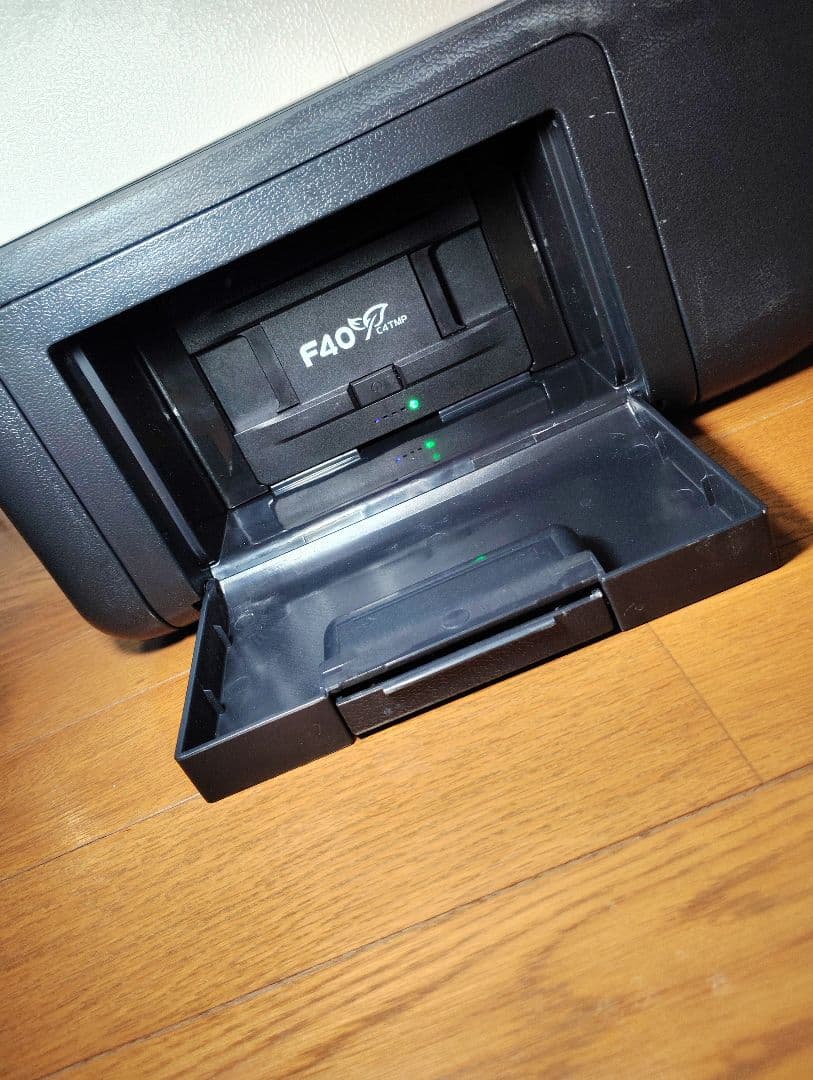 【ベストバイ】ポータブル冷蔵庫　バッテリー付　22L　F40C4TMP　持手付き