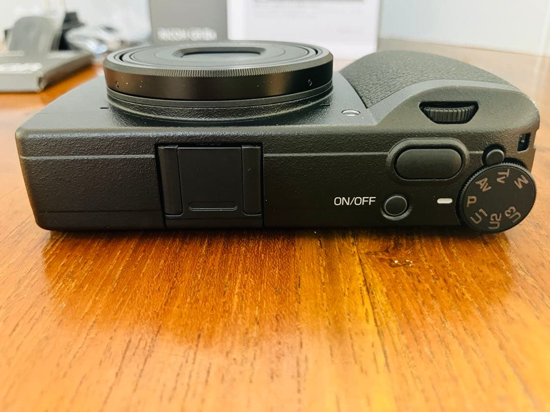 【ほぼ新品】RICOH GR IIIx