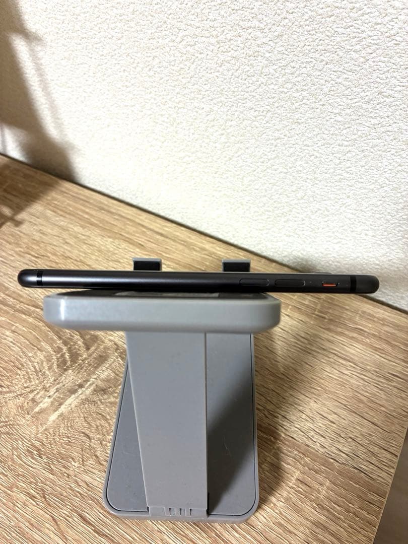 【美品】iPhone8 64GB スペースグレー SIMフリー 容量73% 本体