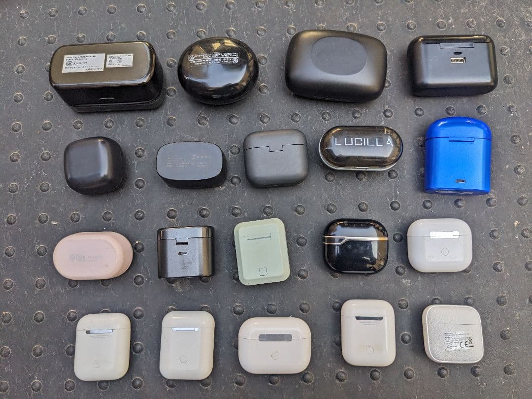 ◉ジャンク動作未確認 Bluetooth ワイヤレスイヤホン まとめ売り 19個
