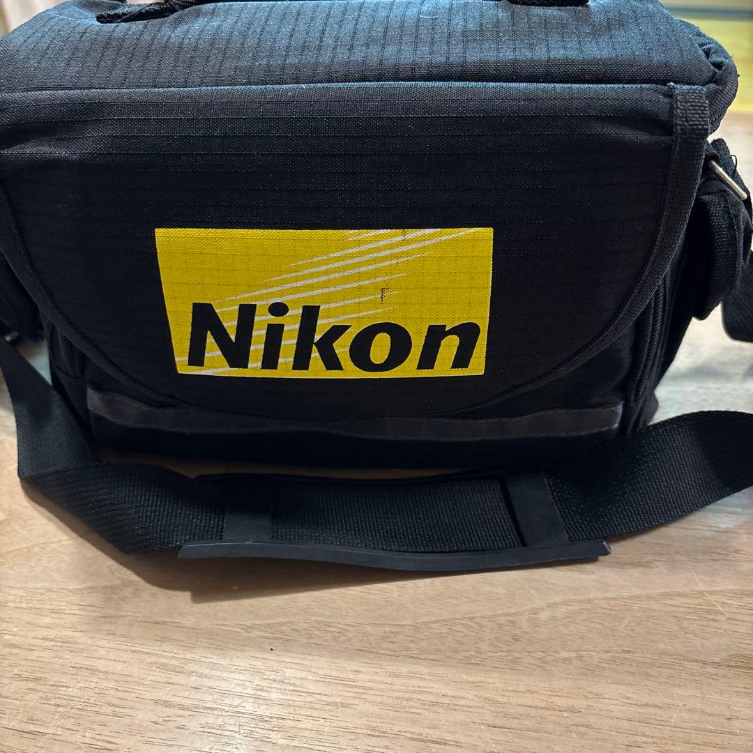 デジタルカメラ Nikon D3100
