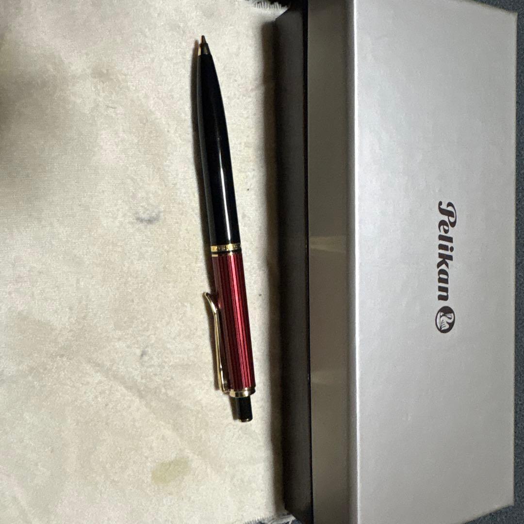 ペリカン　スーべレーン赤 0.7mm シャーペン