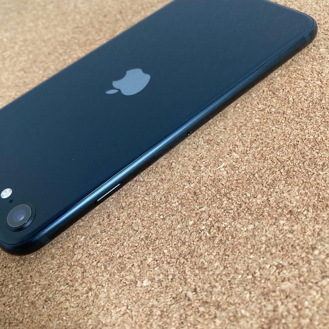 4181【早い者勝ち】電池新品☆iPhoneSE3 64GB SIMフリー☆