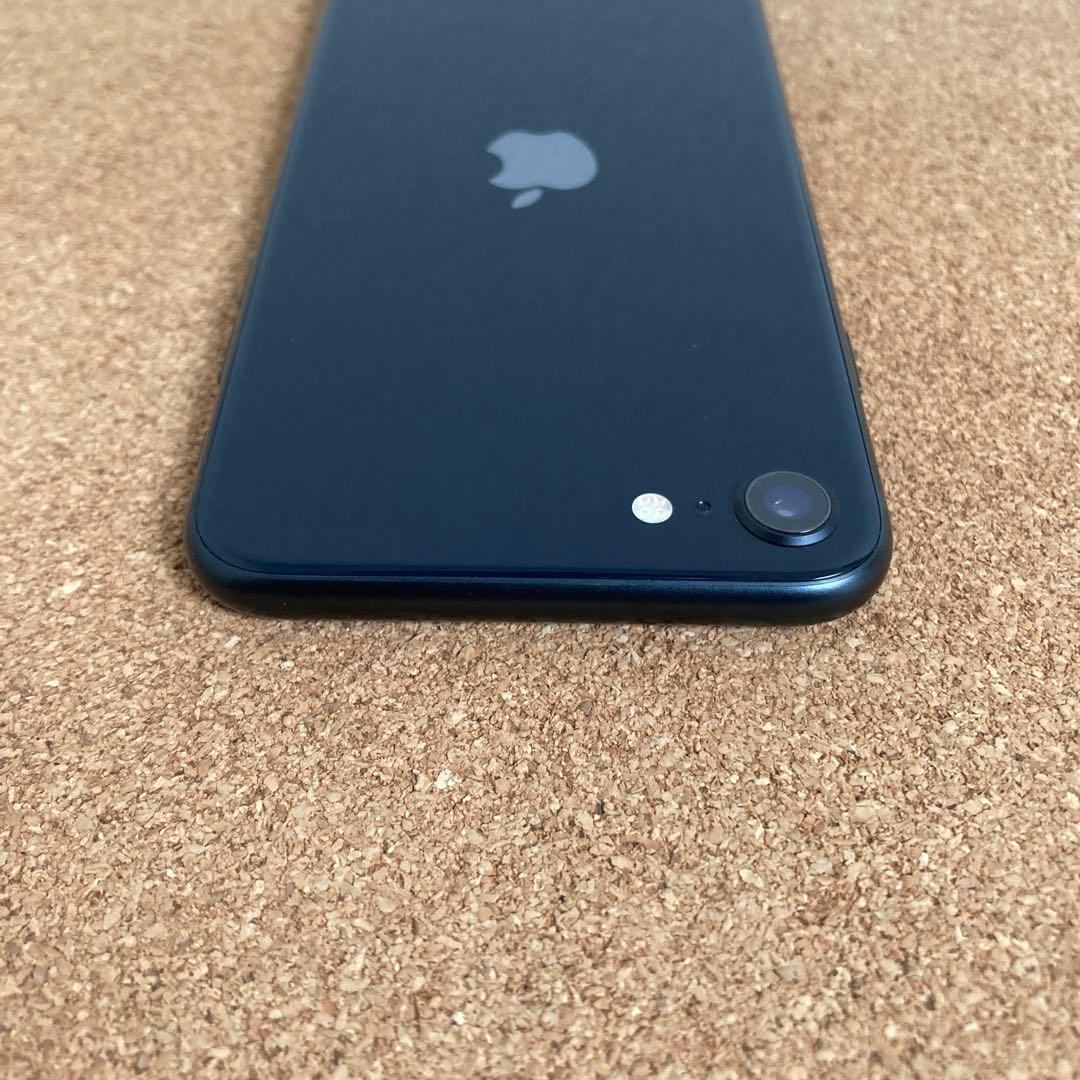 4181【早い者勝ち】電池新品☆iPhoneSE3 64GB SIMフリー☆