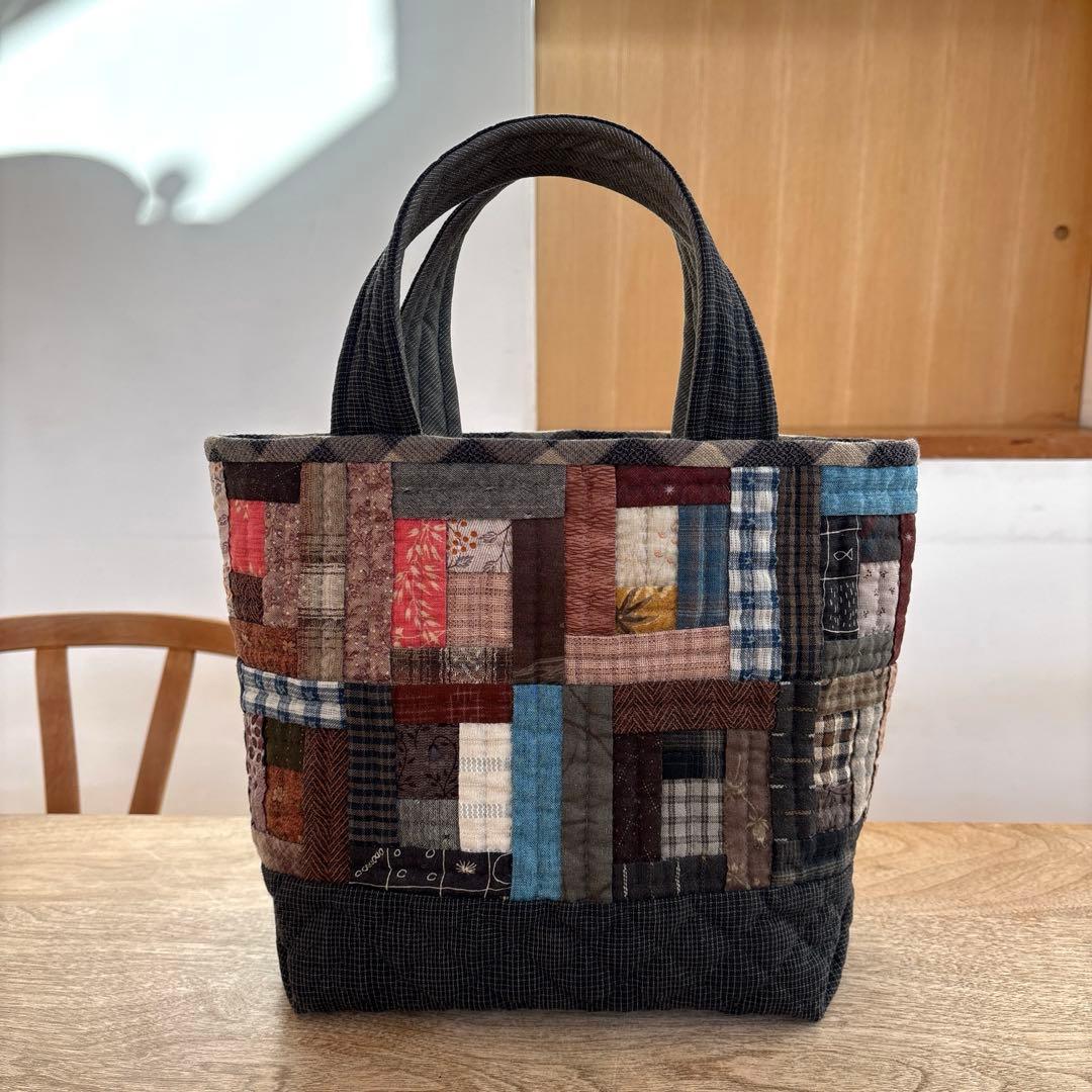 パッチワークキルト　ログキャビンのトートバック　ハンドメイド