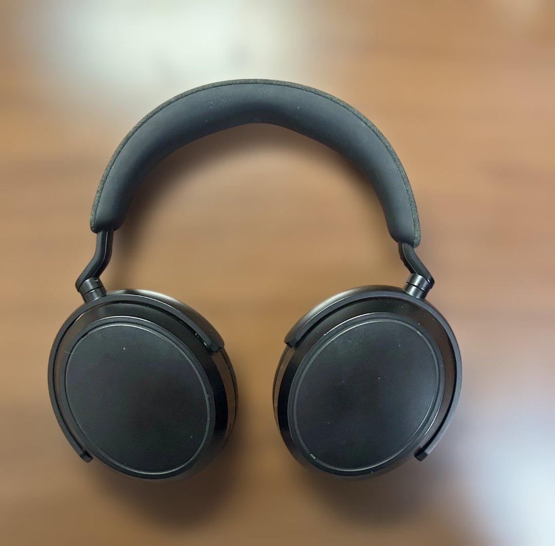 【美品】SENNHEISER MOMENTUM4 Wireless