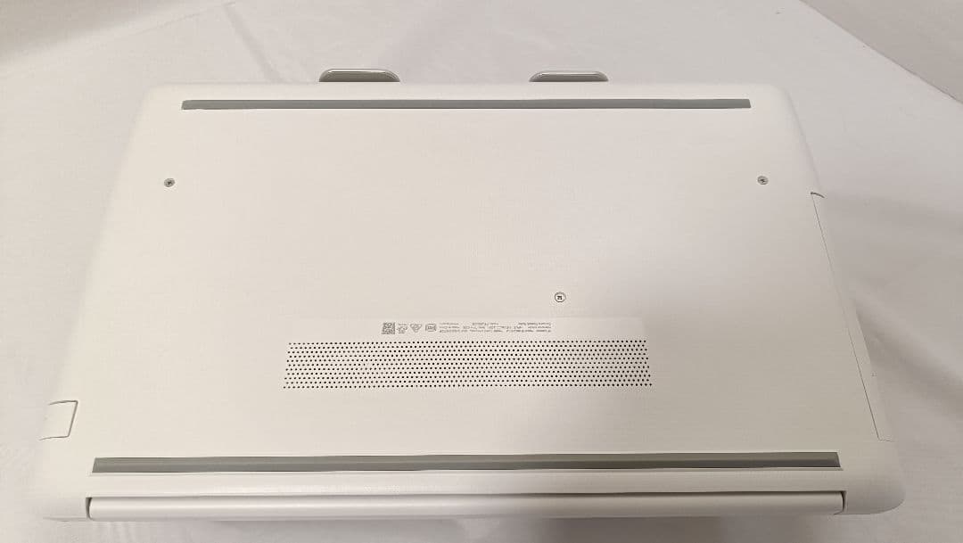 HP Laptop 0241AU　ノートパソコン