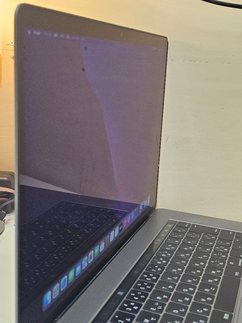 MacBook Pro 15インチ2016/Core i7/16GB/512GB