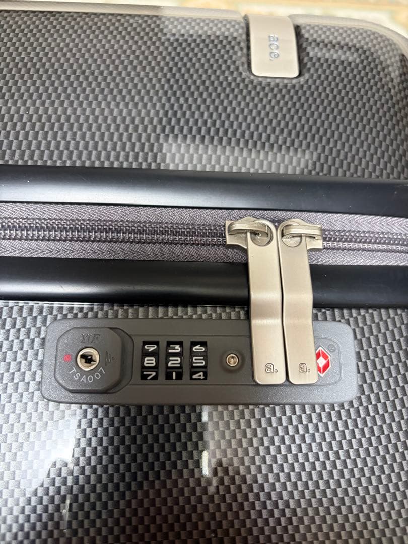ace. エース パリセイドZd スーツケース キャリーケース　ブラック　58L
