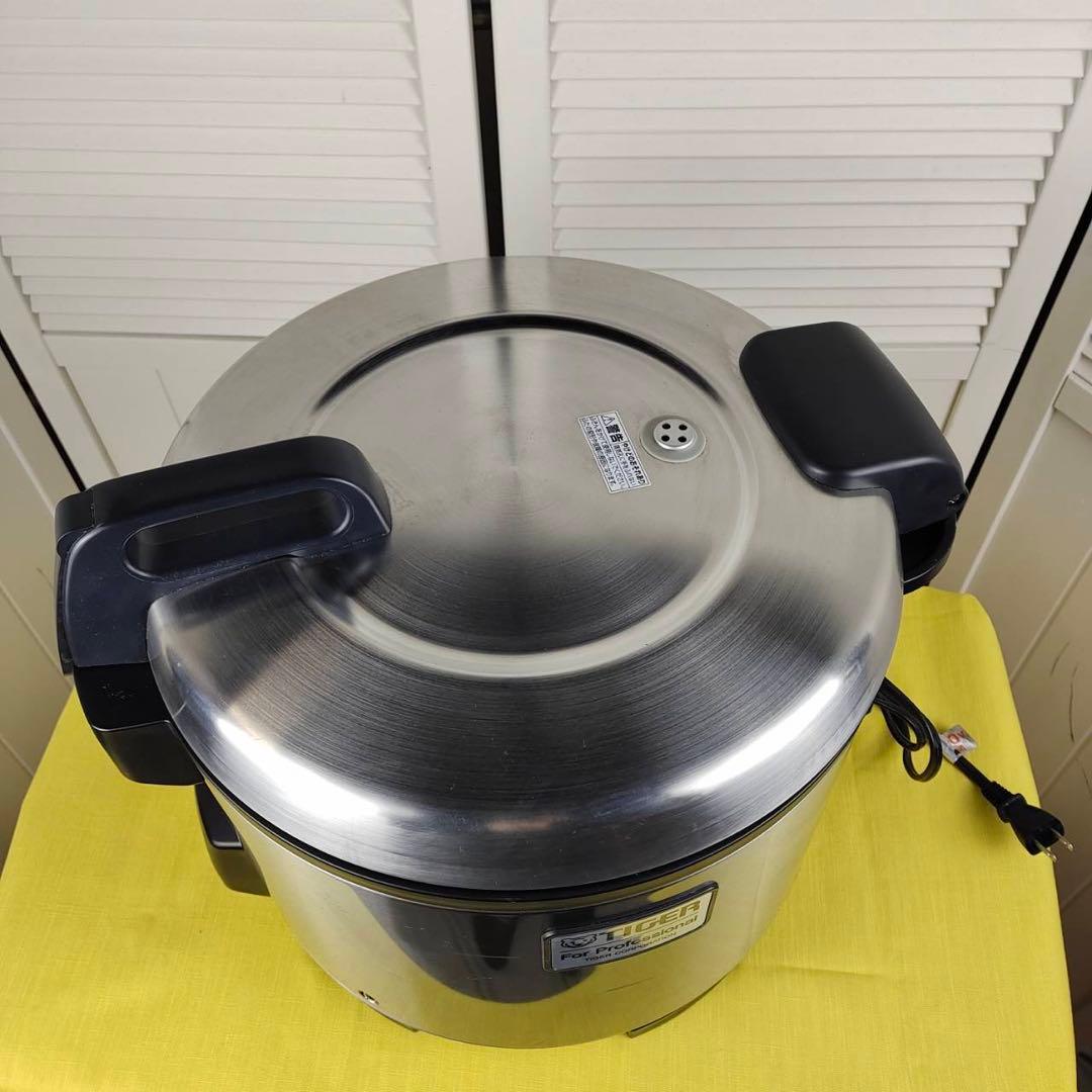 【送料込】TIGER タイガー　業務用炊飯器　JNO-A270 しゃもじ付