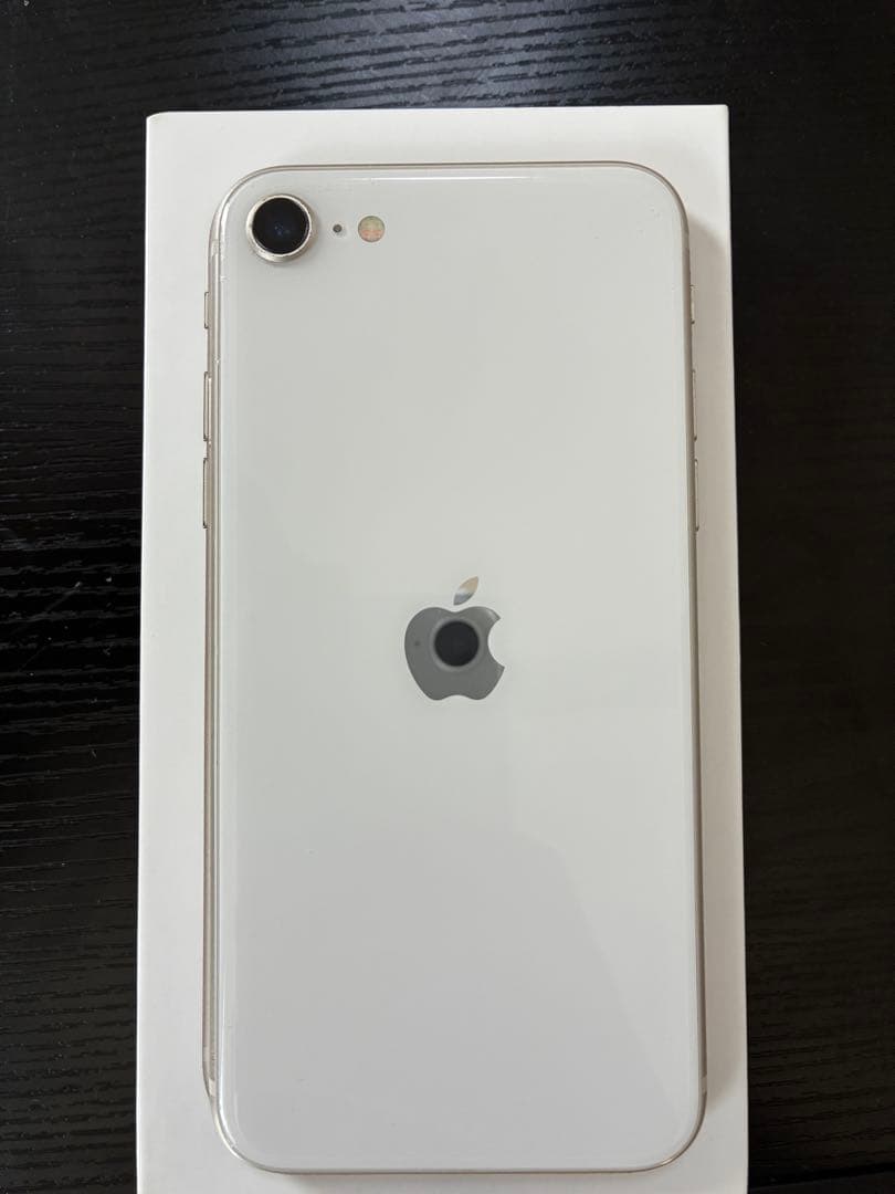 iPhone SE (第3世代) ホワイト本体 ホームボタン故障