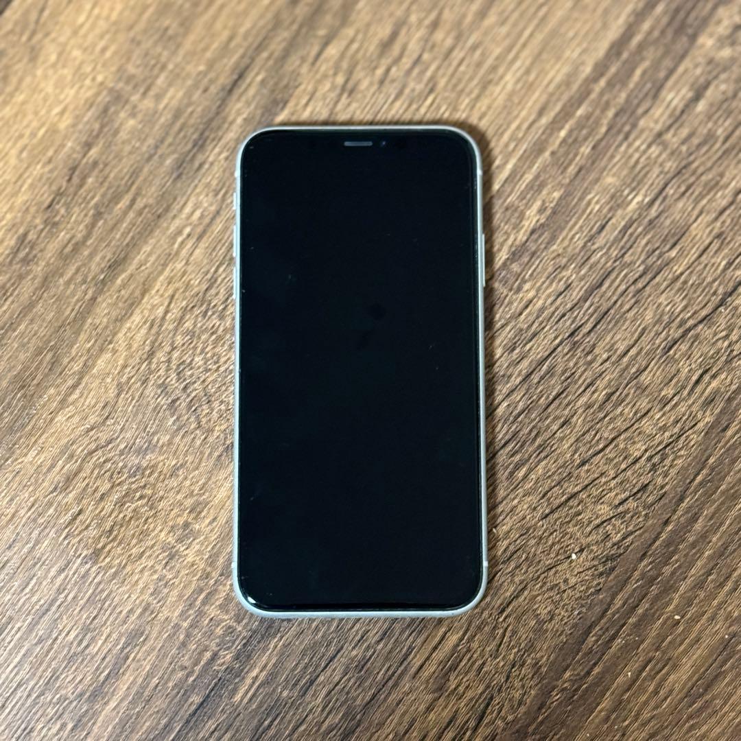 iPhoneXR 本体 ホワイト