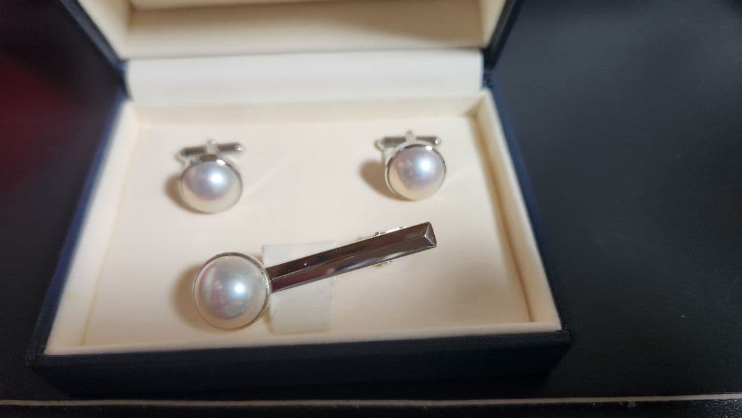 TASAKI 真珠カフスとタイバーセット
