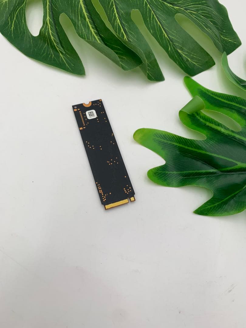 内蔵型SSD Micron 2300 1TB NVMe M.2 Gen3x4