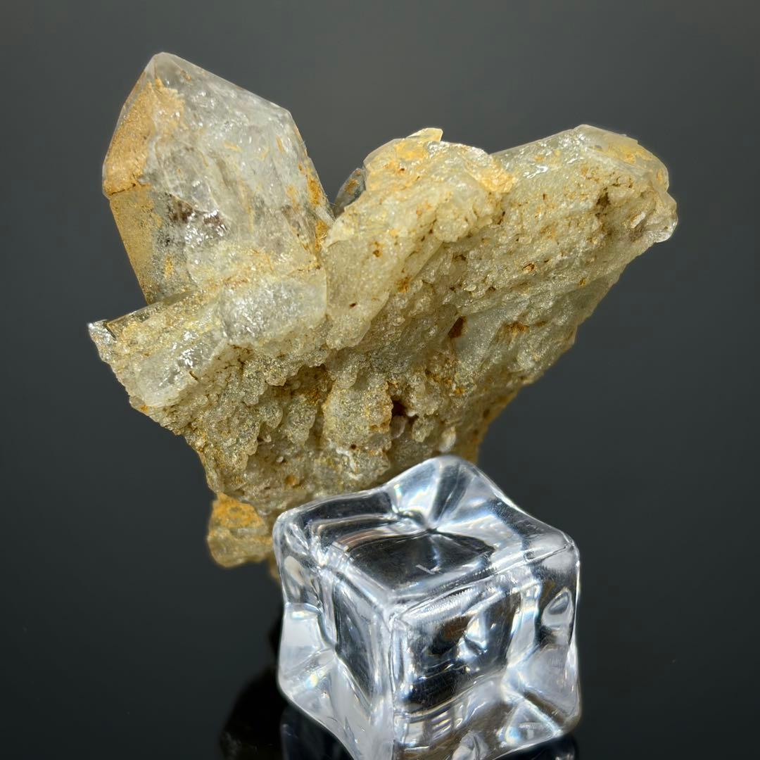クォーツ　水晶　クローライト　鉱物標本　原石　天然石　ストーン　パキスタン産