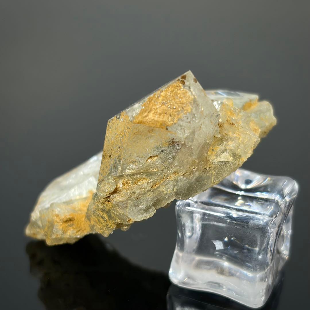 クォーツ　水晶　クローライト　鉱物標本　原石　天然石　ストーン　パキスタン産