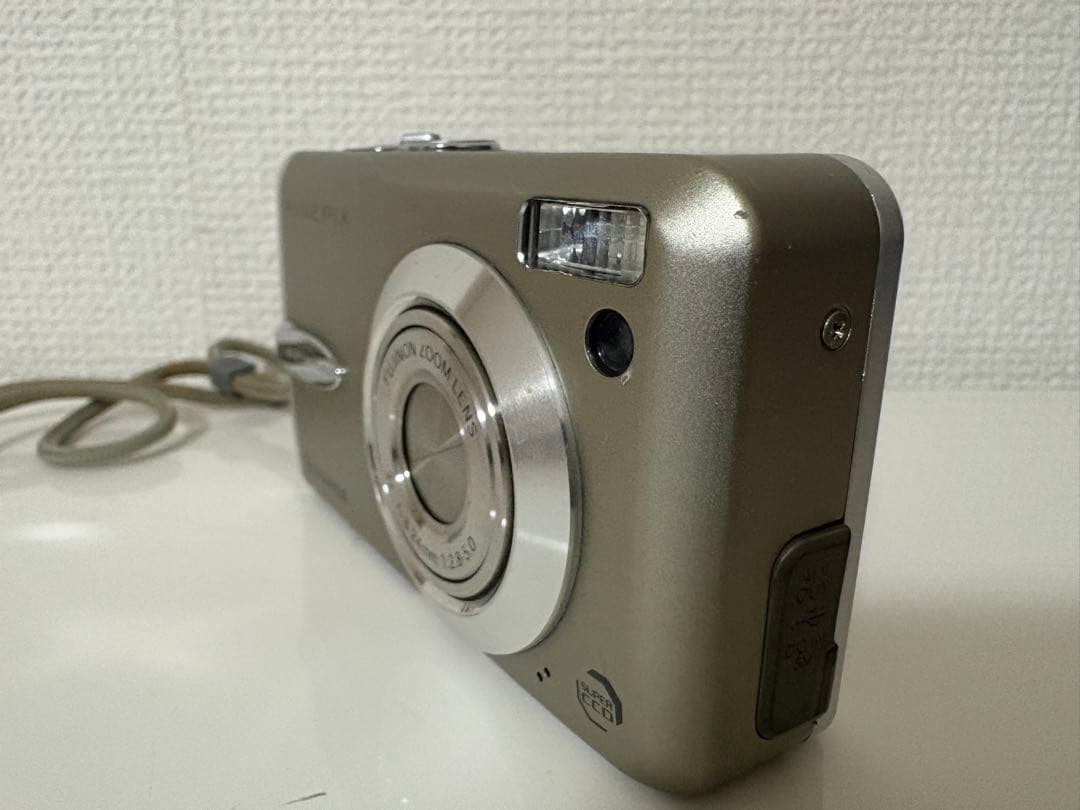 【動作確認済】Fujifilm FinePix F30 コンデジ
