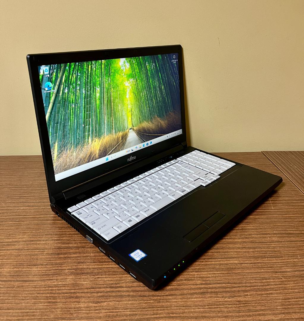 Windowsノート本体 Fujitsu LIFEBOOK A576/RX, 8GB, 500GB HDD