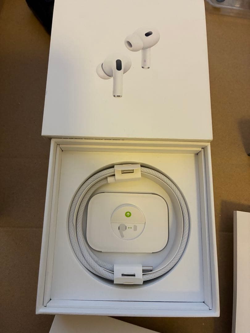 ★美品★確実正規品 AirPods pro2 おまけ多数