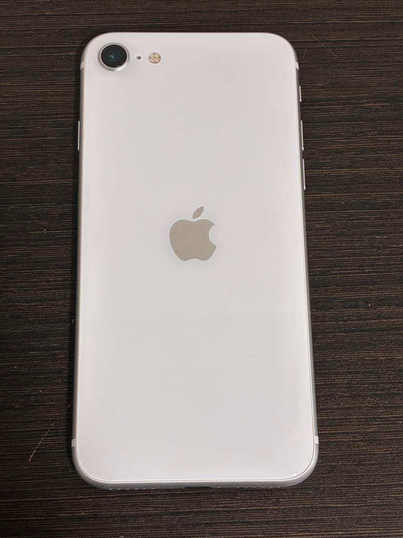 かえる　iPhone SE 第２世代　64GB ホワイト　本体のみ　中古