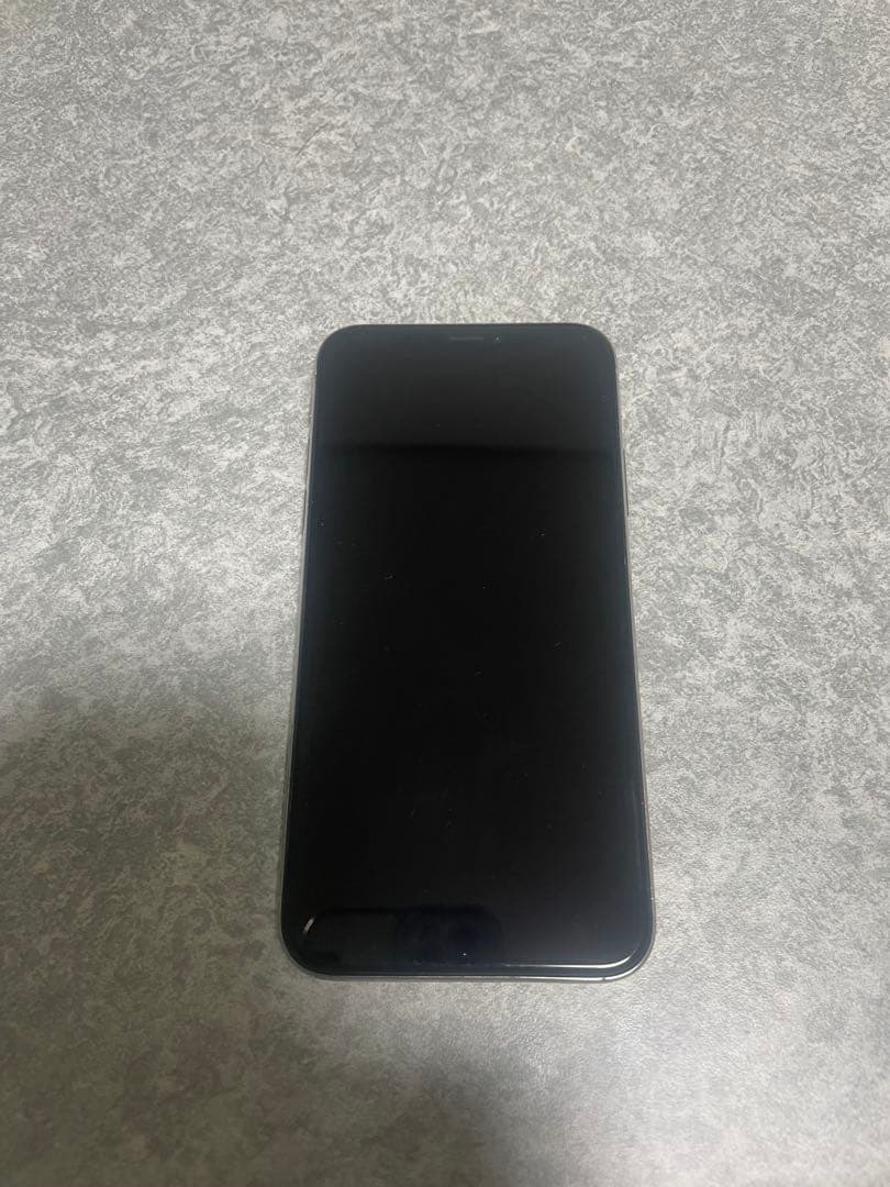 iPhone X シルバー64GB