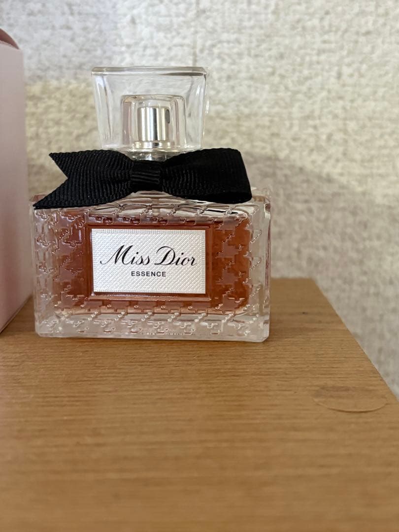 Miss Dior Essence 香水 Dior エッセンス 35mL