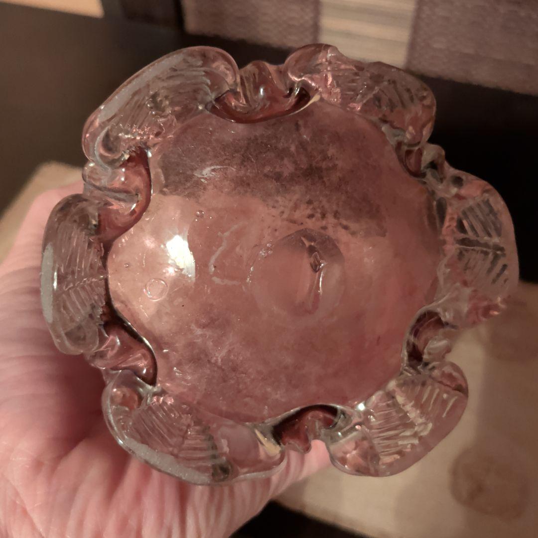 金赤ガラス　口縁花縁深鉢