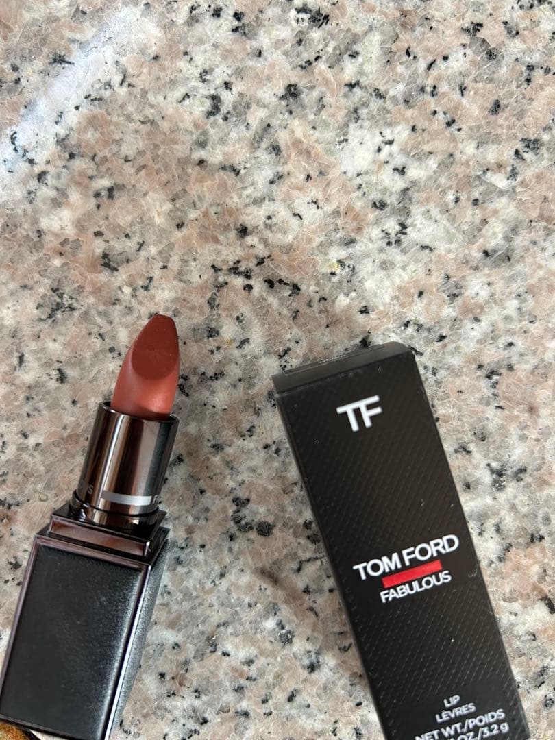 TOM FORDトムフォードビューティFUCKING ファビュラスリップ F5
