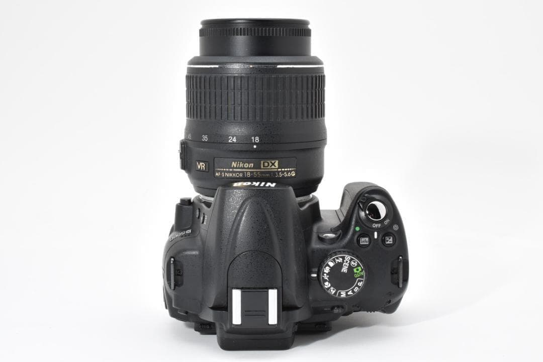 美品✨ショット数8847回!自撮OK＆スマホ転送セット★Nikon D5000