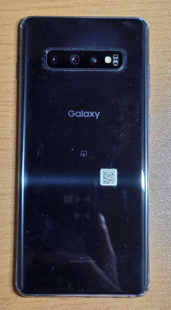 Samsung Galaxy S10+　au　SCV42