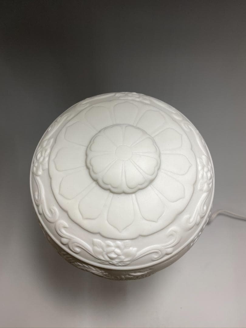 極上の透かし彫り　磁器製 ドラゴン・テーブルランプ 33cm 透光磁器 白磁 龍