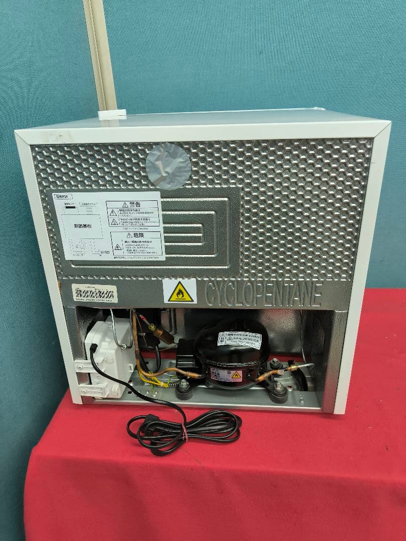2025年製　COMFEE' 前開き 32L冷凍庫 小型 RCD40WH1JP