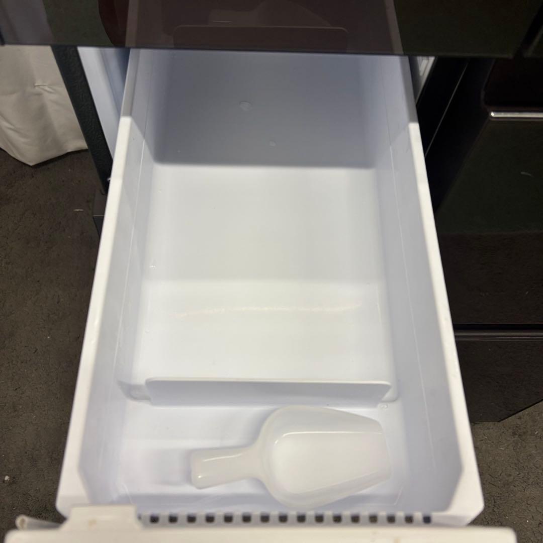 ★256　冷蔵庫　SHARP　500ℓ-600ℓ　安い　綺麗　フレンチ　設置無料