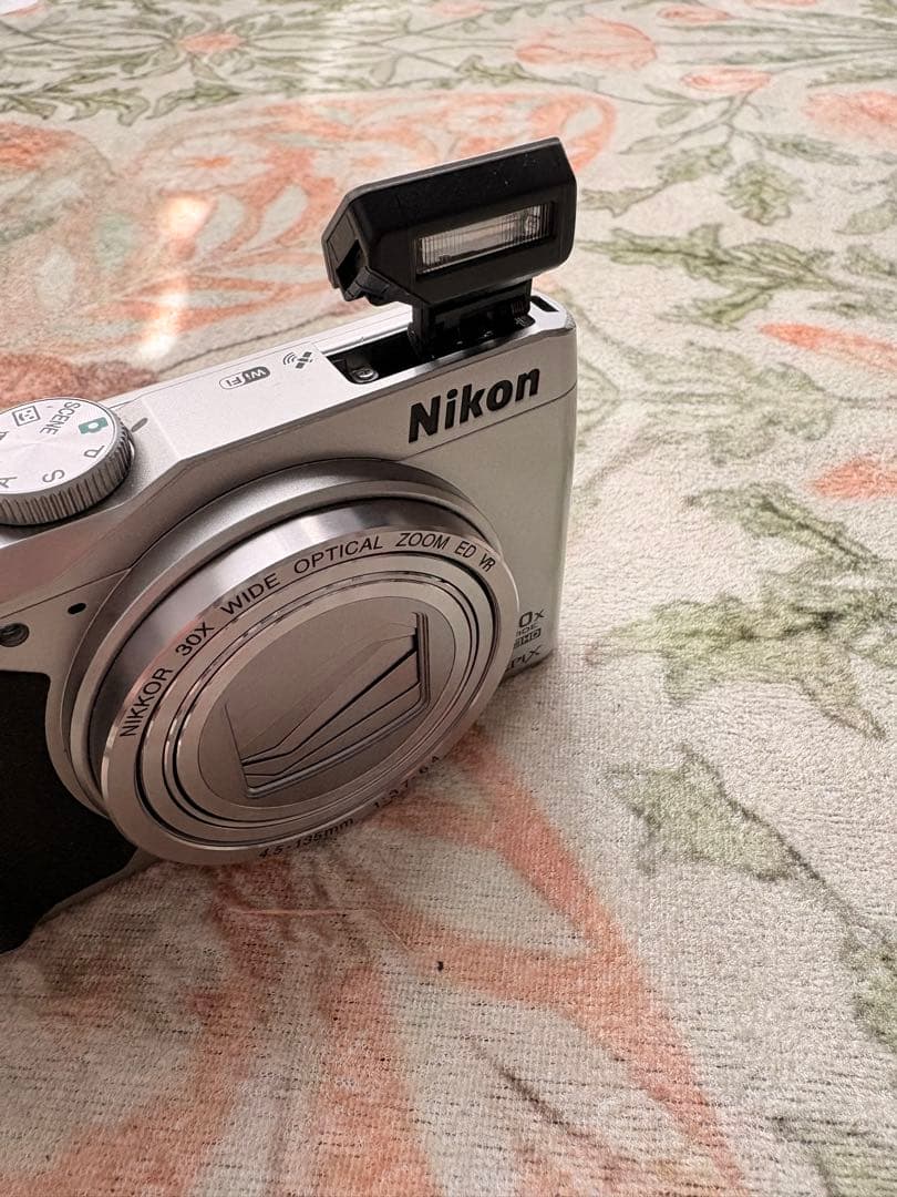【美品】Nikon COOLPIX デジタルカメラ　S9900 SDカード付き