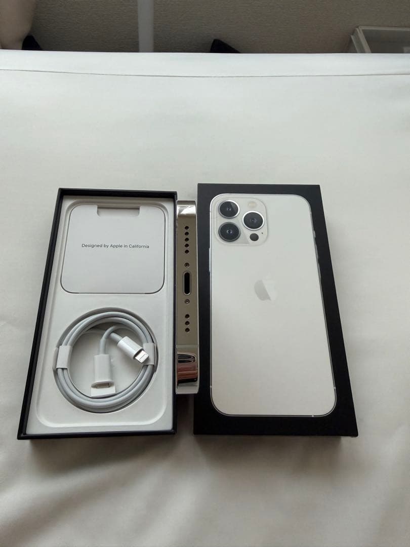【美品】Apple iPhone 13 Pro シルバー箱付き