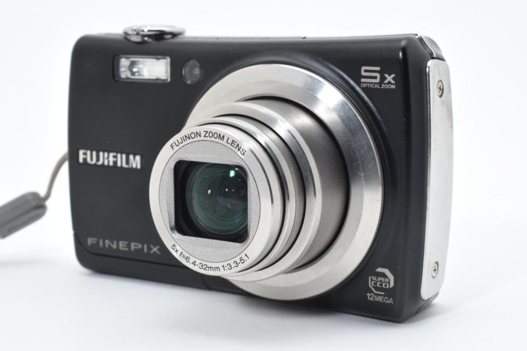 #664★美品★FUJIFILM F100 FD コンパクトデジタルカメラ