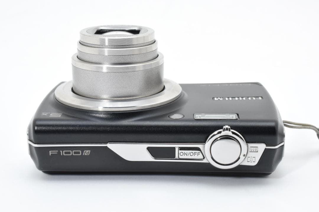 #664★美品★FUJIFILM F100 FD コンパクトデジタルカメラ